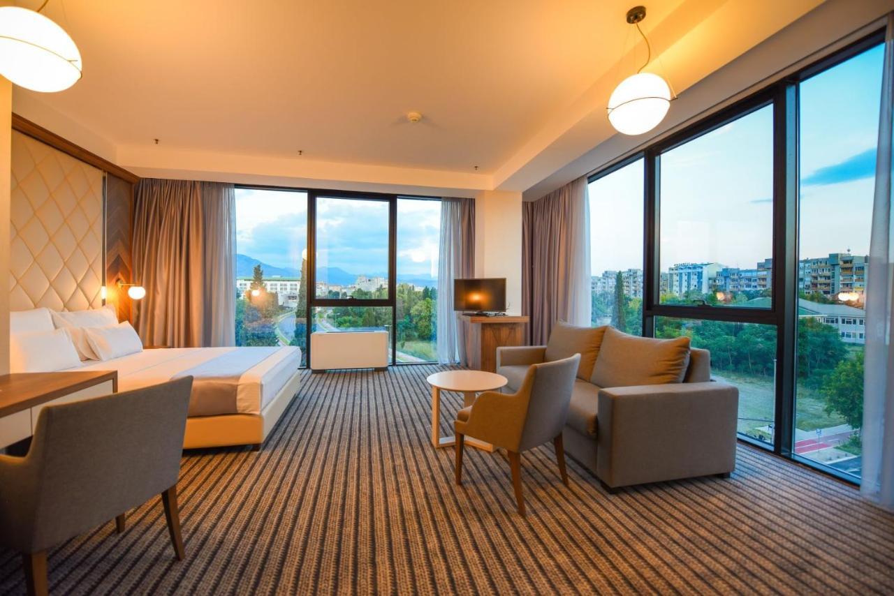 Hotel Union Подгорица Екстериор снимка